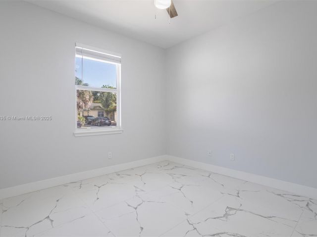 Продажа дома по адресу 525 El Prado - фото 6193354