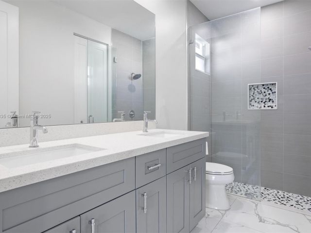 Продажа дома по адресу 525 El Prado - фото 6193357