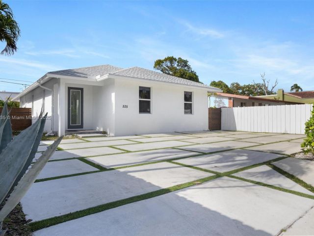 Продажа дома по адресу 525 El Prado - фото 6193369