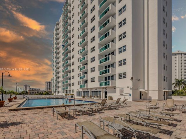 Продажа квартиры #702 - фото 6193888