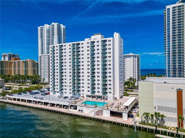 Продажа квартиры #702 - фото 6193890