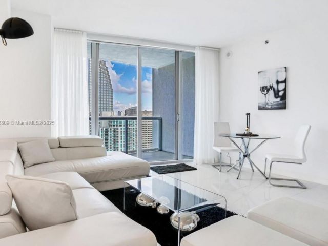 Продажа квартиры #4310 - фото 6196847