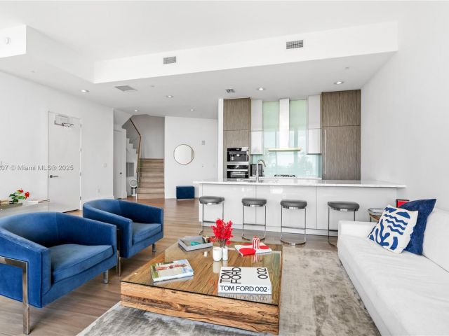 Продажа квартиры #403S - фото 6198499