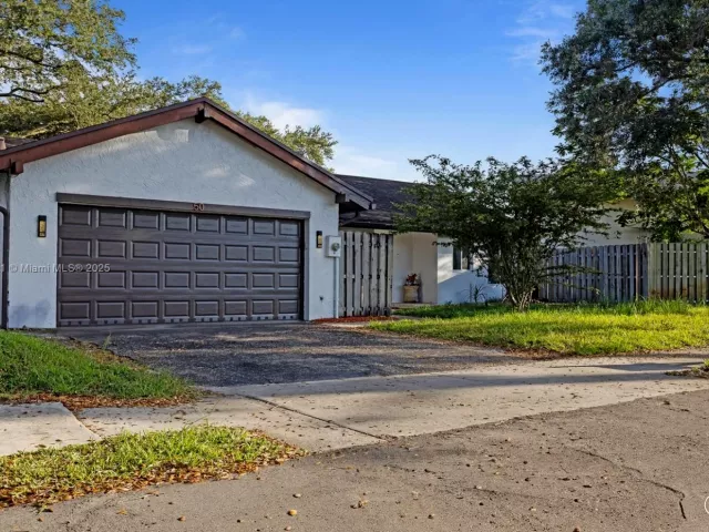 Продажа дома по адресу 50 Forest Cir - фото 6291091