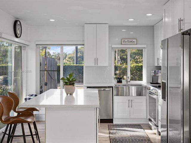 Продажа дома по адресу 50 Forest Cir - фото 6291082