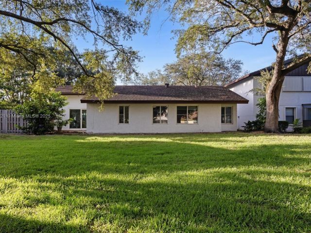 Продажа дома по адресу 50 Forest Cir - фото 6291090