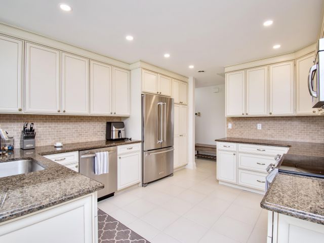 Продажа дома по адресу 11415 Boca Woods Lane - фото 6217414