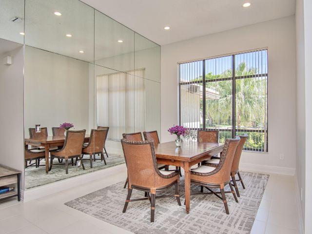 Продажа дома по адресу 11415 Boca Woods Lane - фото 6217416