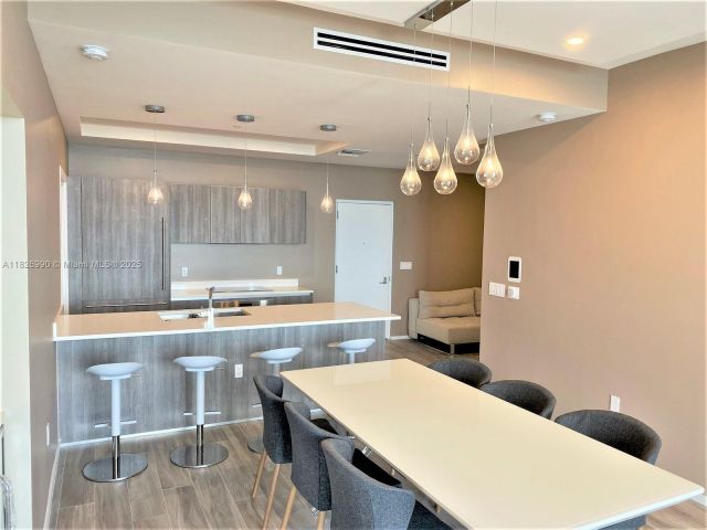 Квартира в аренду номер5410 - фото 6196974