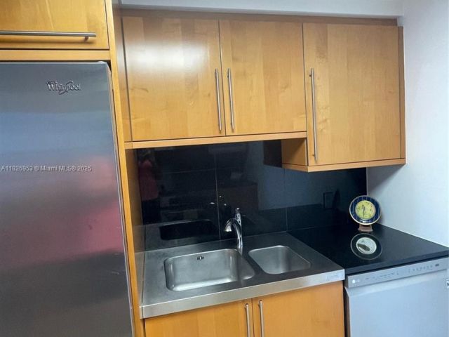 Квартира в аренду номер2309 - фото 6199179