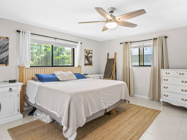 Продажа дома по адресу 4560 Brandywine Drive - фото 6217274