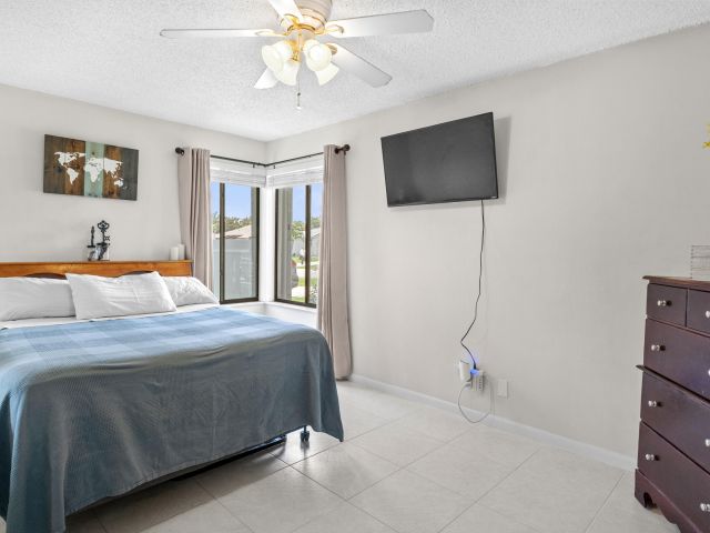 Продажа дома по адресу 4560 Brandywine Drive - фото 6217277