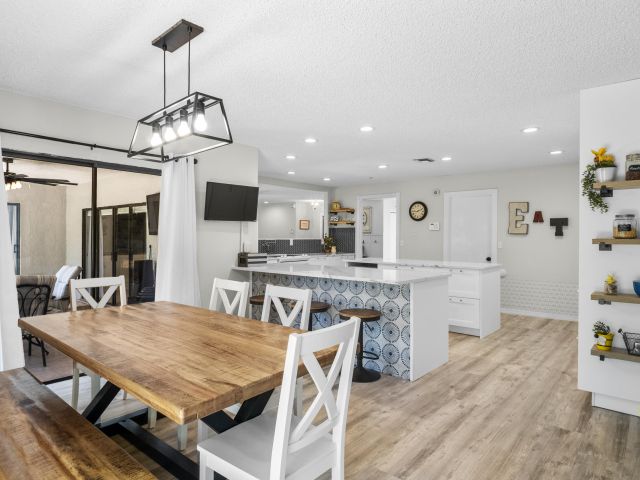 Продажа дома по адресу 4560 Brandywine Drive - фото 6217286