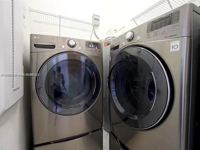 Продажа дома по адресу 134 NE 23rd Ter - фото 6200453