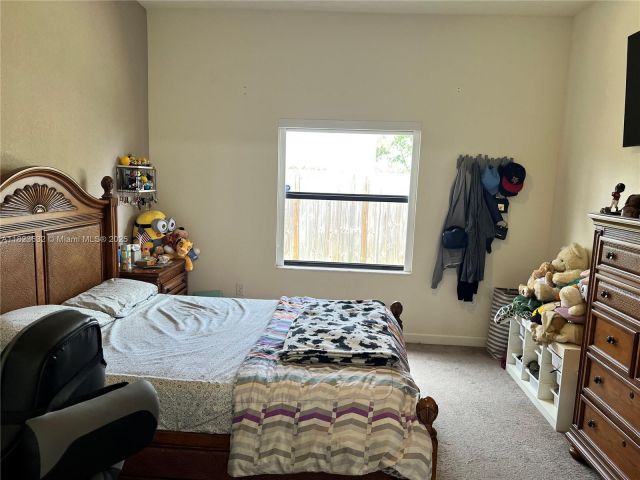 Продажа дома по адресу 134 NE 23rd Ter - фото 6200458