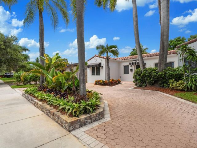 Продажа дома по адресу 1617 Washington St - фото 6233608