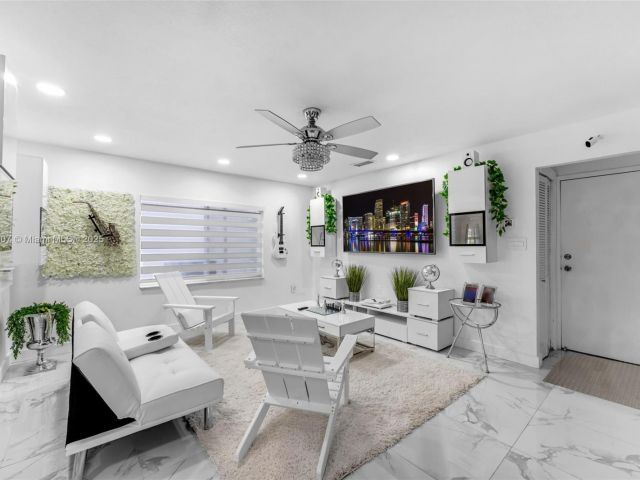 Продажа дома по адресу 942 NW 133rd Ct - фото 6197285