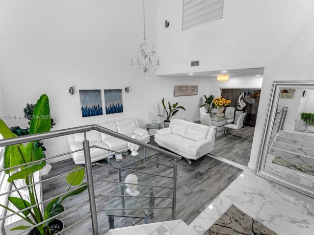 Продажа дома по адресу 942 NW 133rd Ct - фото 6197292