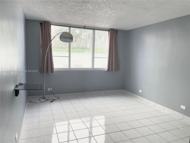 Квартира в аренду номер523 - фото 6199268