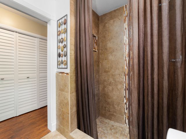 Продажа дома по адресу 1721 SW 9th Street - фото 6217467