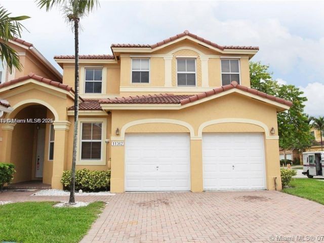 Дом в аренду по адресу 11362 SW 137th Pl 11362 - фото 6197495