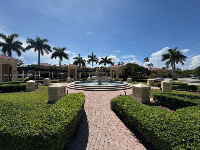 Дом в аренду по адресу 11362 SW 137th Pl 11362 - фото 6197497