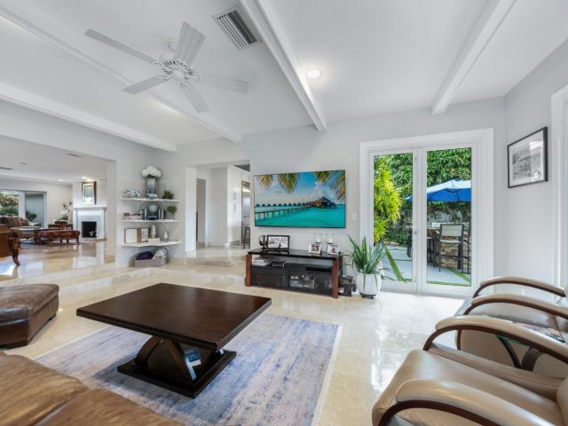 Продажа дома по адресу 2319 Castilla Isle - фото 6199425