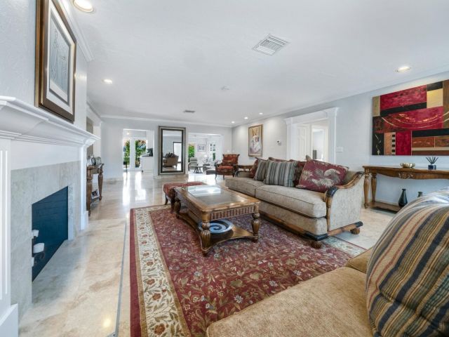 Продажа дома по адресу 2319 Castilla Isle - фото 6199430