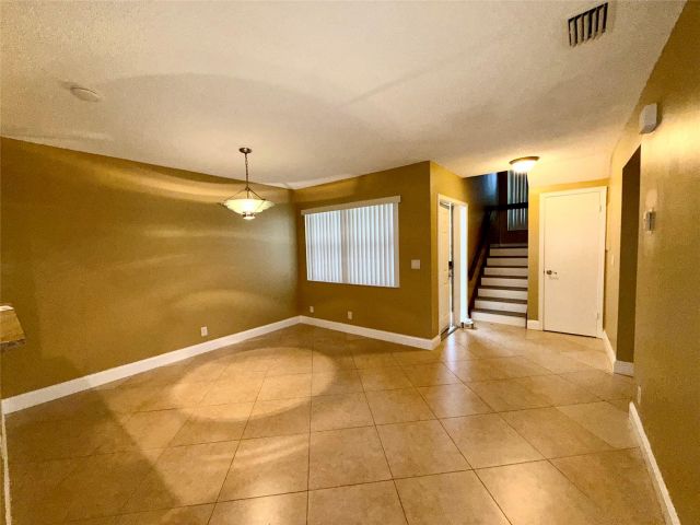 Дом в аренду по адресу 9313 Ketay Cir - фото 6217360