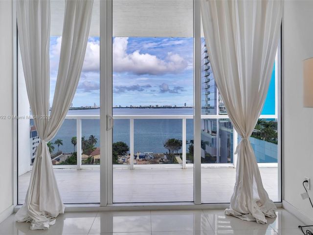 Продажа квартиры #1105 - фото 6206117