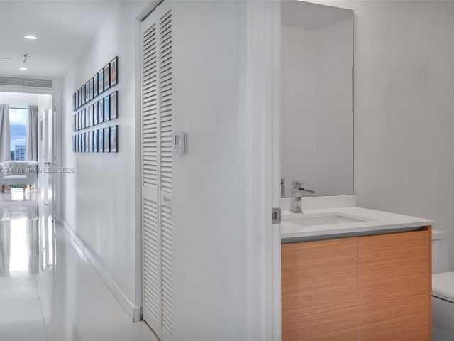 Продажа квартиры #1105 - фото 6206122