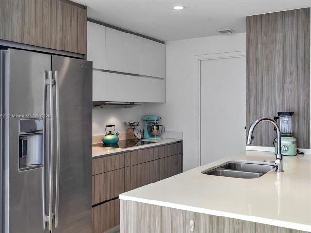 Продажа квартиры #1105 - фото 6206124