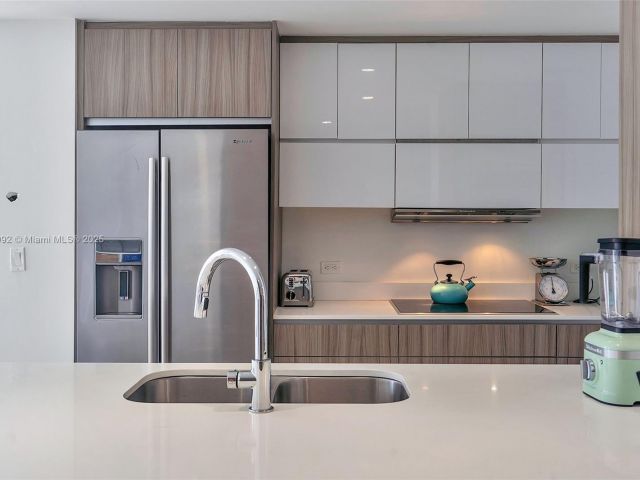 Продажа квартиры #1105 - фото 6206125