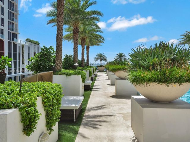 Продажа квартиры #1105 - фото 6206129