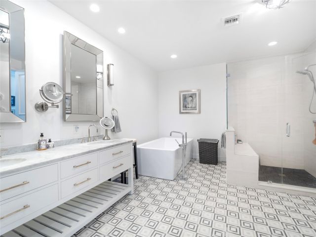 Продажа дома по адресу 316 Bontona Ave - фото 6198780