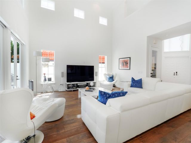 Продажа дома по адресу 316 Bontona Ave - фото 6198789