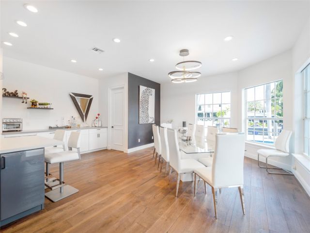 Продажа дома по адресу 316 Bontona Ave - фото 6198793