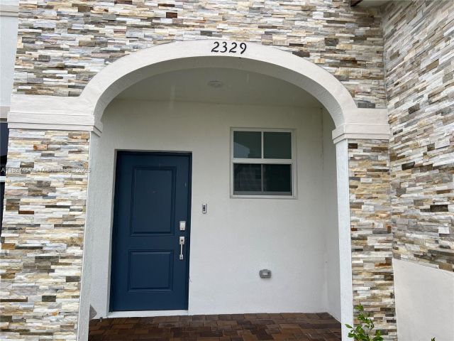 Продажа дома по адресу 2329 NW 122nd Ter . - фото 6197414