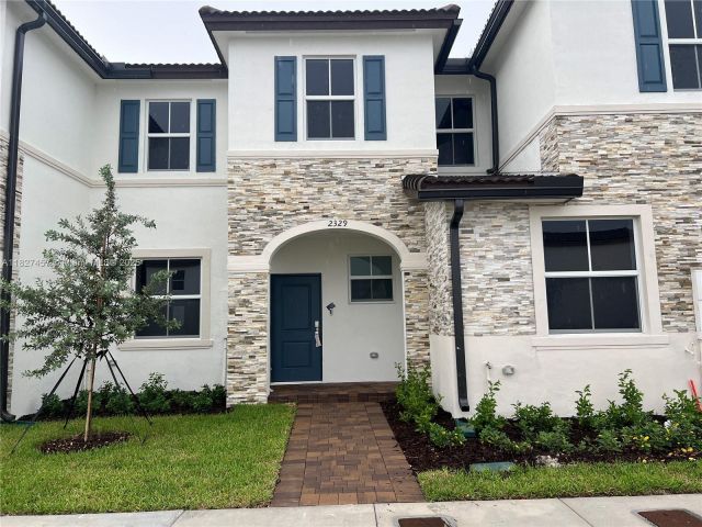 Продажа дома по адресу 2329 NW 122nd Ter . - фото 6197417