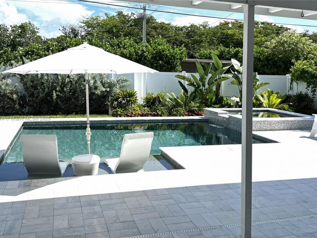 Продажа дома по адресу 1321 Garfield St - фото 6196340