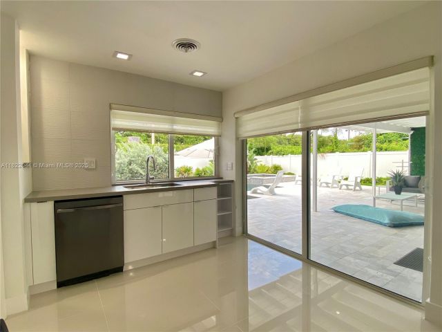 Продажа дома по адресу 1321 Garfield St - фото 6196341