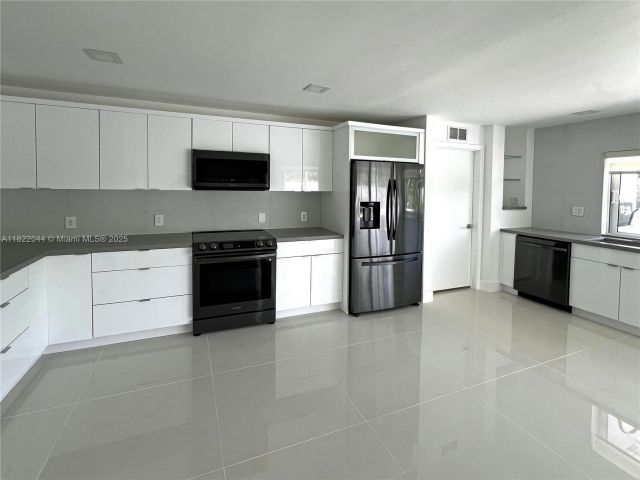 Продажа дома по адресу 1321 Garfield St - фото 6196348