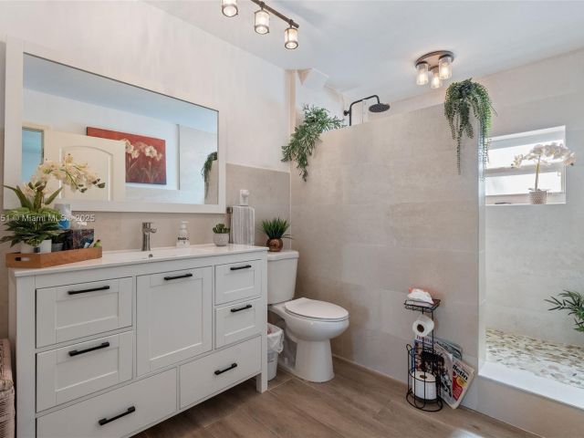 Продажа дома по адресу 310 NW 130th Ave - фото 6198283