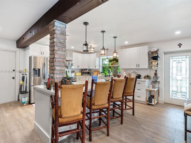 Продажа дома по адресу 310 NW 130th Ave - фото 6198290