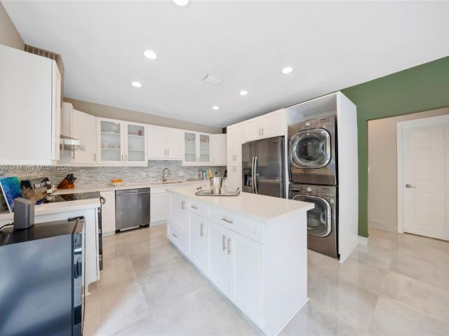 Продажа дома по адресу 120 NW 49th St - фото 6238332