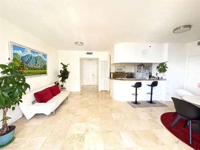 Продажа квартиры #1103 - фото 6200033