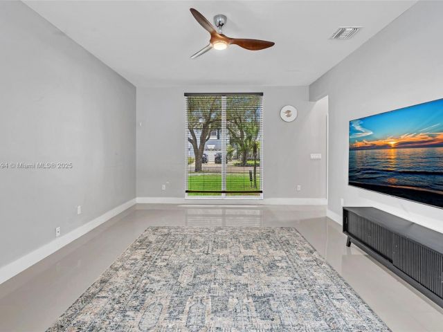 Продажа дома по адресу 10301 Panama St - фото 6223916