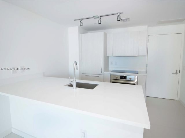 Продажа квартиры #2005 - фото 6198557