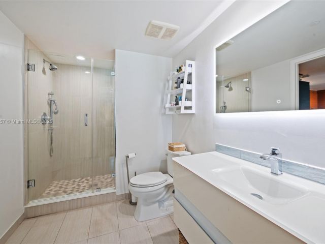 Продажа квартиры #3605 - фото 6203347