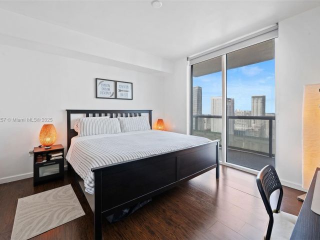 Продажа квартиры #3605 - фото 6203351